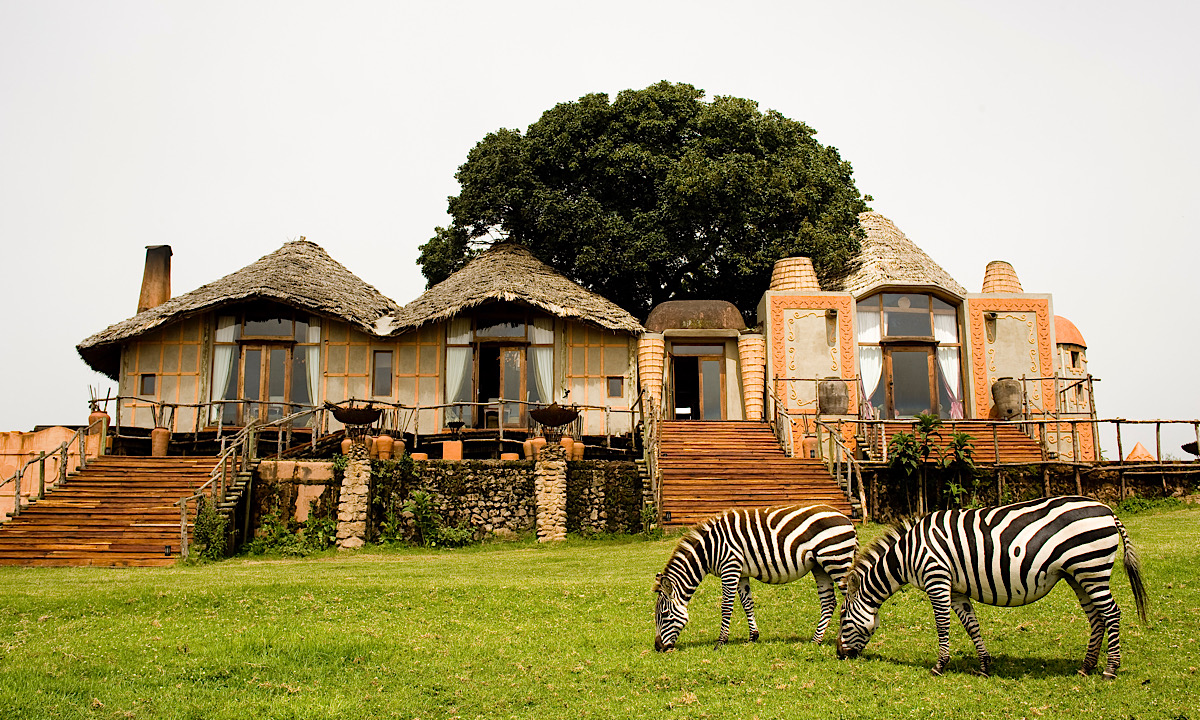 safari lodges location
